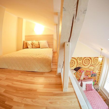 Sky&Light Apartments Cracovia Exterior foto